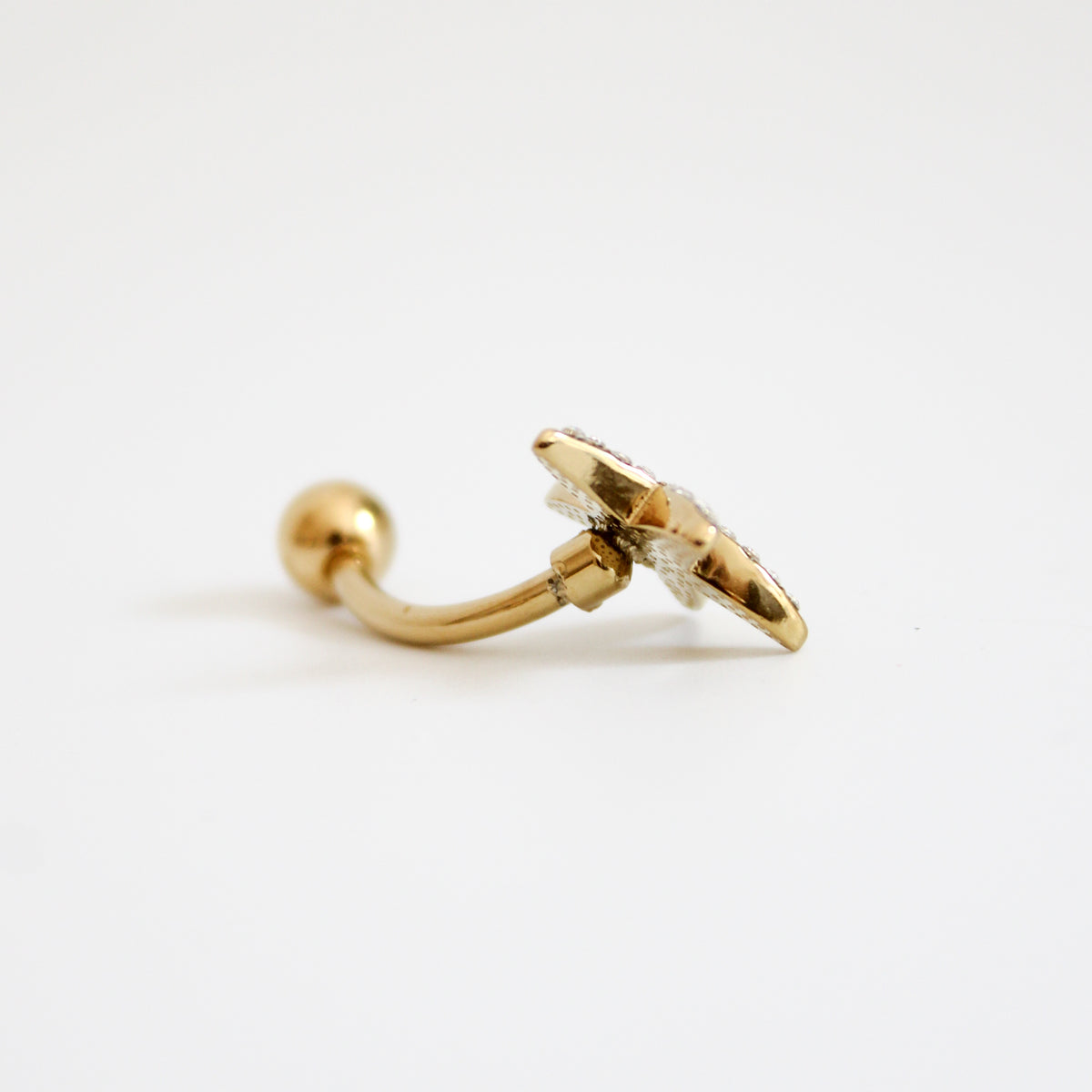 Piercing nombril Milie
