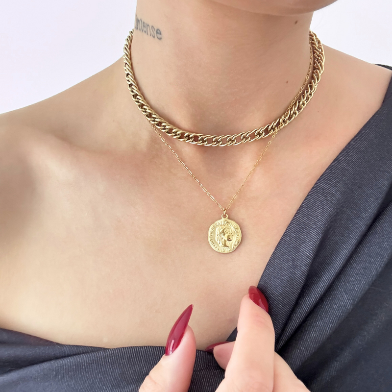 Collier Ada