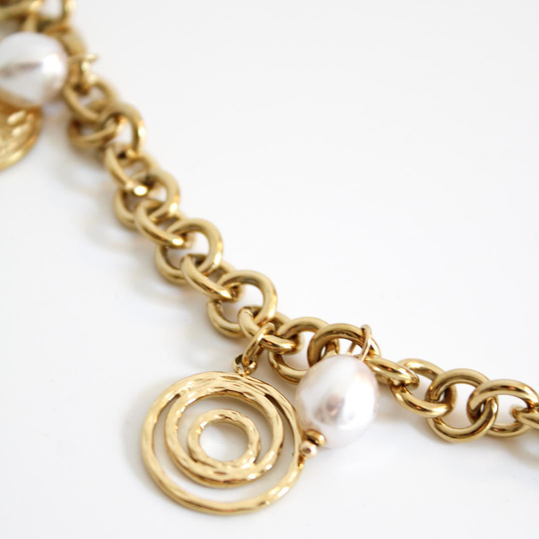 Collier Hazel