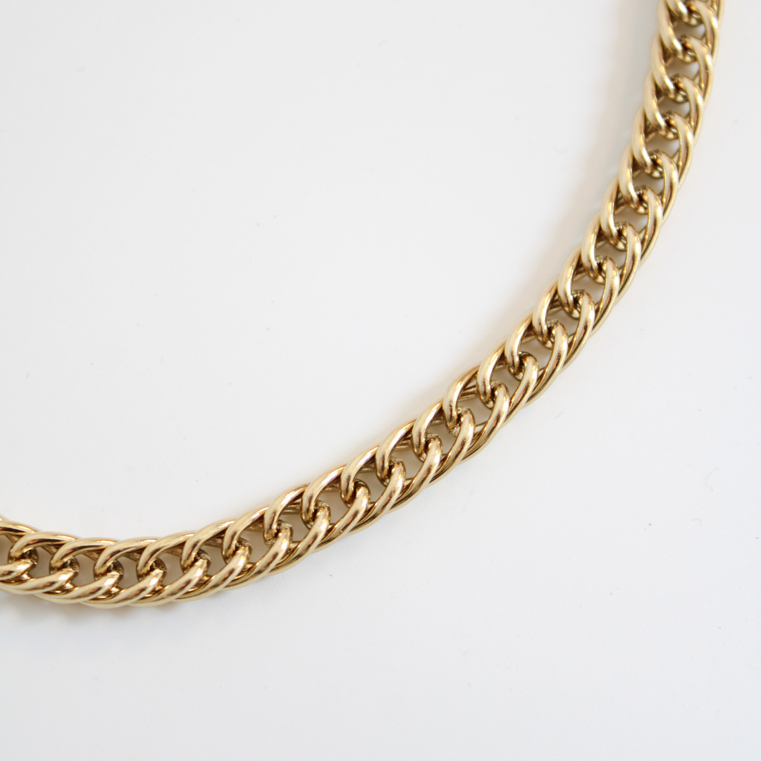 Collier Rowan